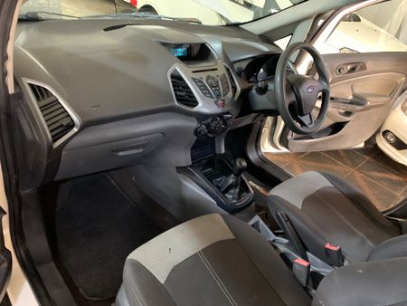 2017-Ford-EcoSport-15-TiVCT-Ambiente_19