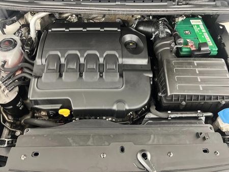 2023-Volkswagen-Caddy-Cargo-20-TDI-81kw-Panel-Van_6