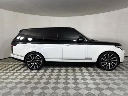 2014-Land-Rover-Range-Rover-44-SD-V8-Vogue-SE_17