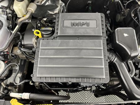 2022-Volkswagen-Polo-Classic-16-Life_10