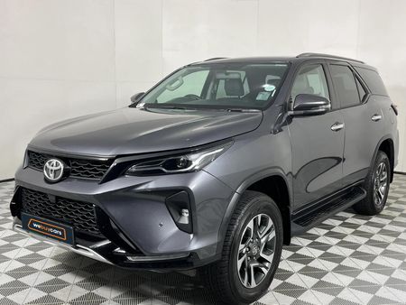 2025-Toyota-Fortuner-24-GD-6-RB-Auto_0