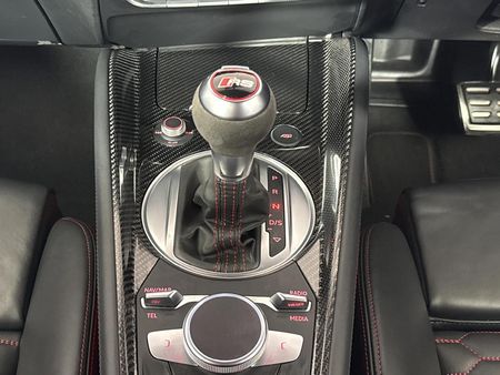 2023-Audi-TT-RS-Coupe-quattro-Auto-294kW_9