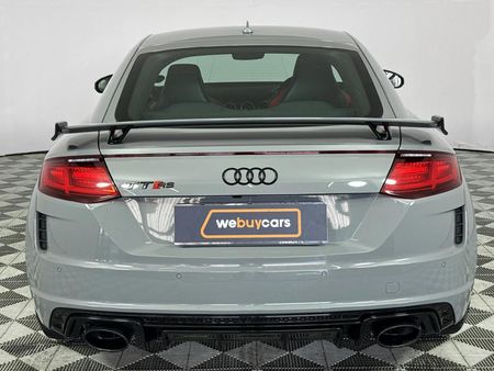 2023-Audi-TT-RS-Coupe-quattro-Auto-294kW_17