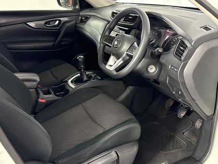 2020-Nissan-X-Trail-16-dCi-Visia-7-seat_9