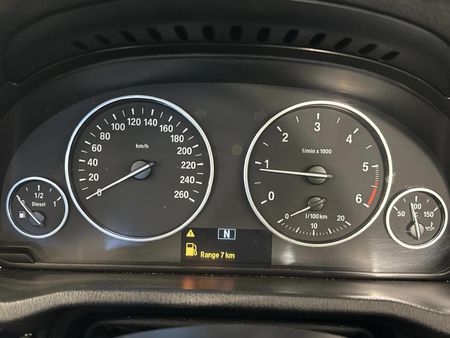 2015-BMW-X3-xDrive20d-Auto_2