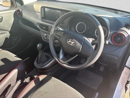 2026-Hyundai-Grand-i10-10-Motion_12
