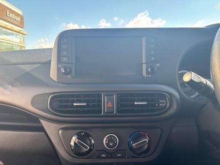 2026-Hyundai-Grand-i10-10-Motion_19