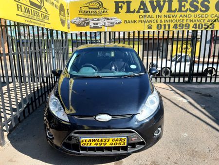 2011-Ford-Fiesta-Passion-For-Life_9