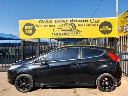 2011-Ford-Fiesta-Passion-For-Life_7