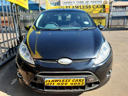 2011-Ford-Fiesta-Passion-For-Life_8