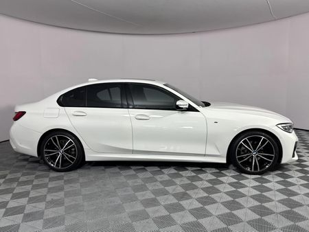 2022-BMW-3-Series-320i-M-Sport-Auto_17