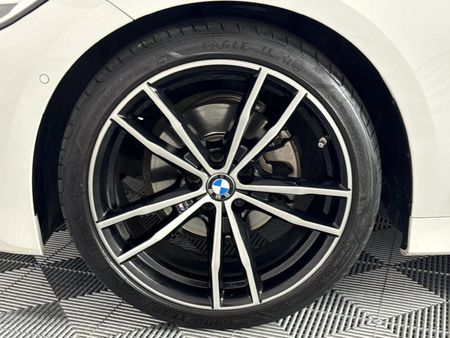 2022-BMW-3-Series-320i-M-Sport-Auto_4