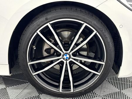 2022-BMW-3-Series-320i-M-Sport-Auto_5