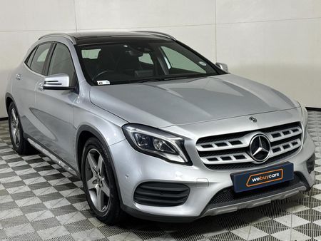 2020-Mercedes-Benz-GLA-200_15