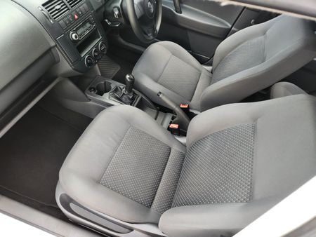 2014-Volkswagen-Polo-Vivo-14-Trendline-5-dr-ONE-OWNER_13