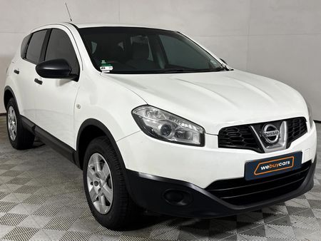2013-Nissan-Qashqai-16-Visia_16