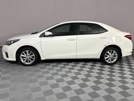 2014-Toyota-Corolla-16-Prestige_19