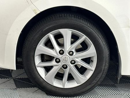 2014-Toyota-Corolla-16-Prestige_4