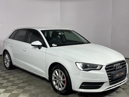 2015-Audi-A3-Sportback-14-TFSI-Auto_15