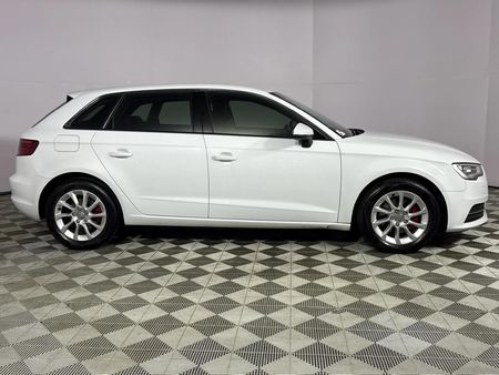 2015-Audi-A3-Sportback-14-TFSI-Auto_16