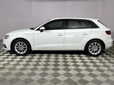 2015-Audi-A3-Sportback-14-TFSI-Auto_18