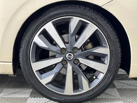 2021-Nissan-Micra-10T-Tekna-84kW_4