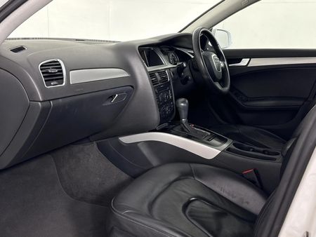 2011-Audi-A4-18-T-Attraction-Auto_8