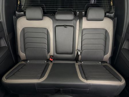 2025-Volkswagen-Amarok-20-BiTDI-154kW-4Motion-Style-Double-Cab_8