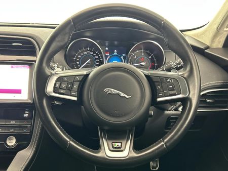 2019-Jaguar-F-Pace-20-R-Sport-AWD-221kW_12