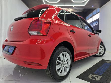 2019-Volkswagen-Polo-Vivo-14-Trendline-5-dr_16