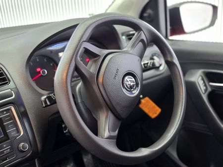 2019-Volkswagen-Polo-Vivo-14-Trendline-5-dr_17