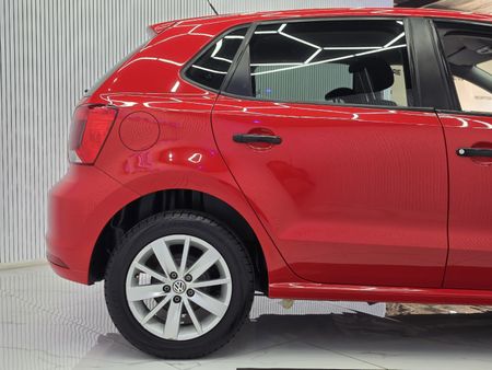 2019-Volkswagen-Polo-Vivo-14-Trendline-5-dr_18