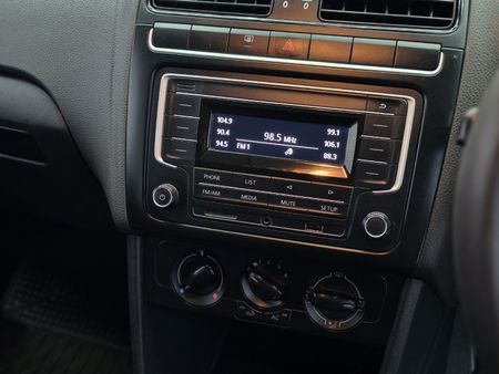 2019-Volkswagen-Polo-Vivo-14-Trendline-5-dr_2