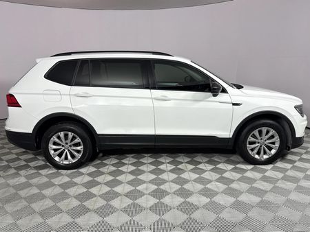 2019-Volkswagen-Tiguan-Allspace-14-TSI-Comfortline-Auto-110kW_17