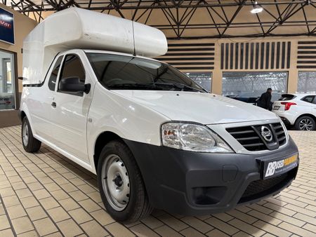 2024-Nissan-NP200-16_0