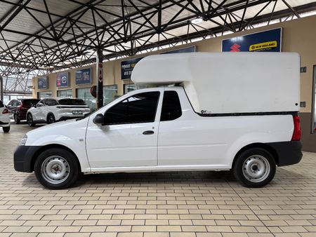 2024-Nissan-NP200-16_3