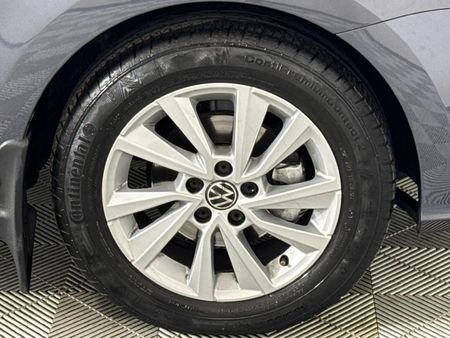 2025-Volkswagen-Polo-Vivo-14-Life_4