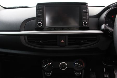 2020-Kia-Picanto-10-Street_3