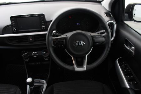 2020-Kia-Picanto-10-Street_5