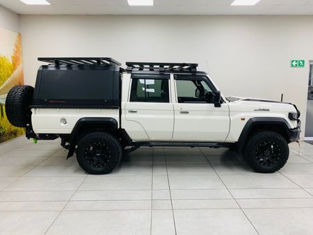 2025-Toyota-Land-Cruiser-79-28-GD-6-Auto-Double-Cab_13