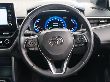2022-Toyota-Corolla-Cross-18-XR-Hybrid_10