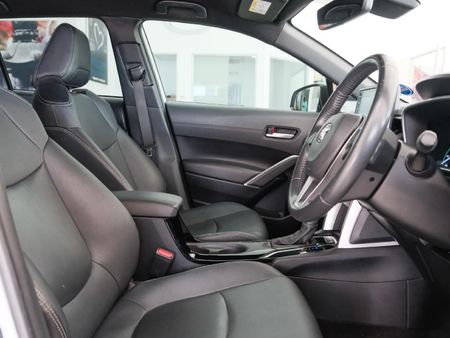 2022-Toyota-Corolla-Cross-18-XR-Hybrid_19