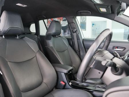 2022-Toyota-Corolla-Cross-18-XR-Hybrid_5