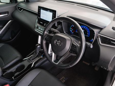 2022-Toyota-Corolla-Cross-18-XR-Hybrid_6