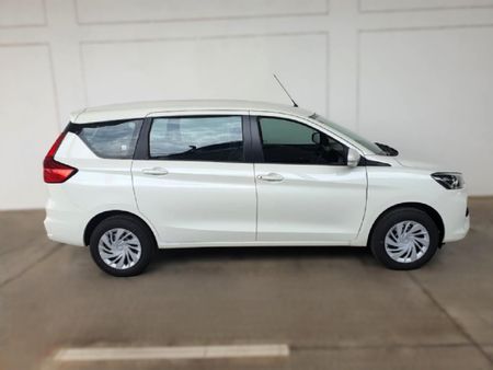 2026-Toyota-Rumion-15-SX_2