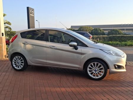 2013-Ford-Fiesta-10-EcoBoost-Titanium-5-dr_2
