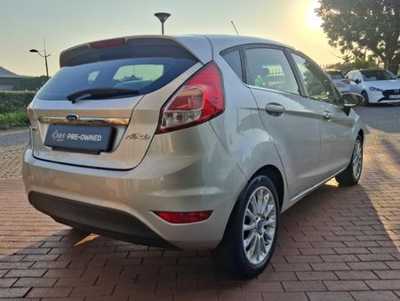 2013-Ford-Fiesta-10-EcoBoost-Titanium-5-dr_3