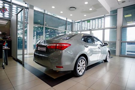 2019-Toyota-Corolla-16-Prestige_1