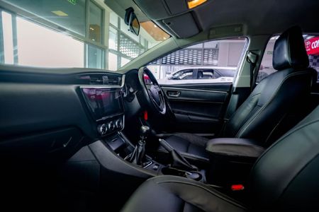 2019-Toyota-Corolla-16-Prestige_3