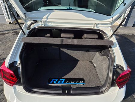 2019-Volkswagen-Polo-10-TSI-Comfortline_10